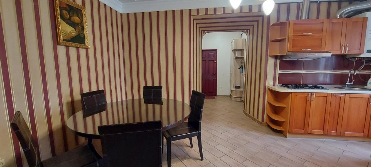Apartment Stylish Deluxe Apartments!!!